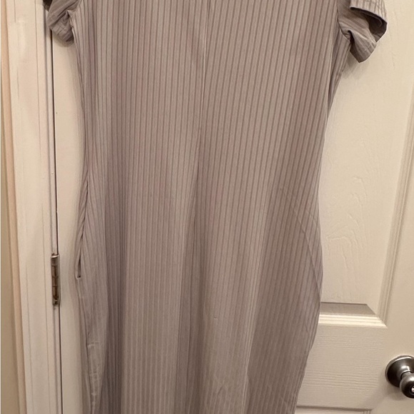 New Bodycon dress with pockets - Picture 5 of 7